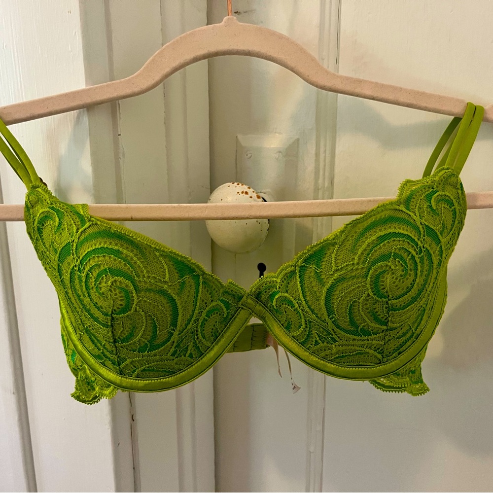 Victoria’s Secret Bra 34A